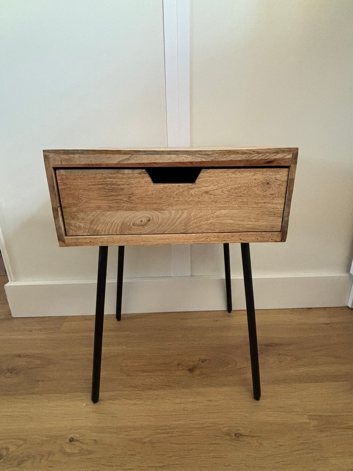 Houten ladekastje/nachtkastje, Huis en Inrichting, Ophalen, Minder dan 45 cm, Zo goed als nieuw, Minder dan 55 cm