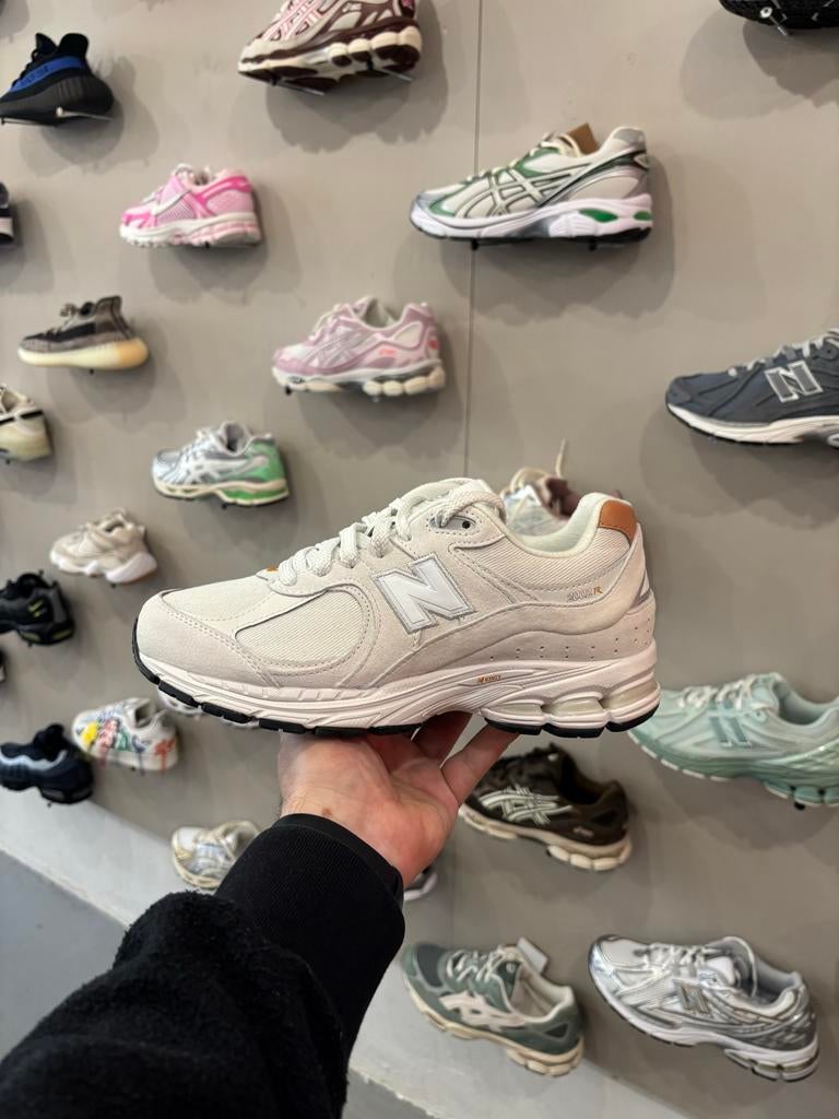 New Balance 2002R Sepia maat 40, Kleding | Dames, Schoenen, D, Overige kleuren, Nieuw, Ophalen of Verzenden