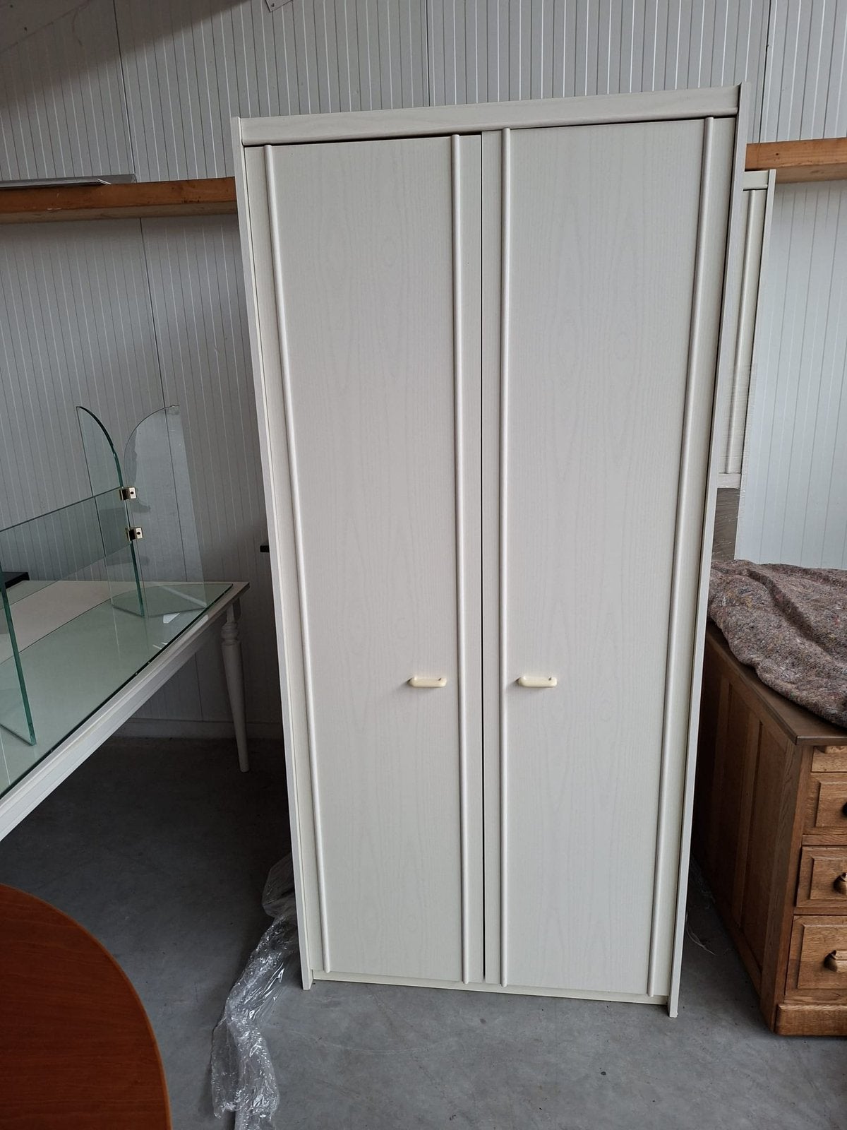 Kledingkast- leg, Ophalen, Gebruikt, 50 tot 100 cm, 150 tot 200 cm