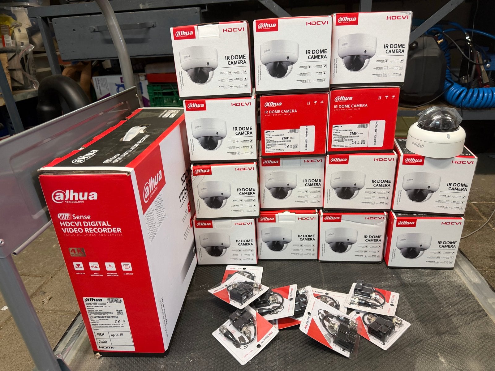 Compleet Dahua Camerabewakingssysteem - 16CH DVR & 12 Dome C, Ophalen of Verzenden, Nieuw, Binnencamera