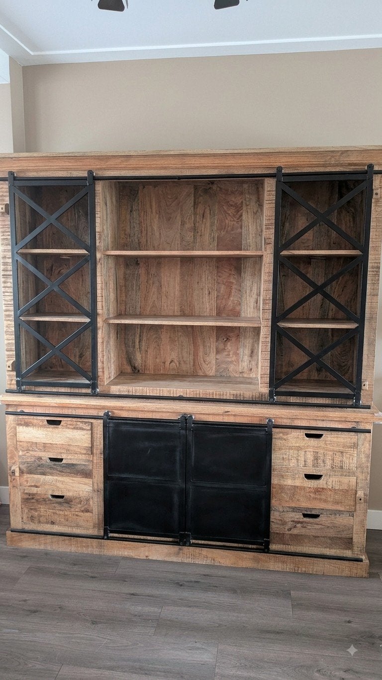 Mango houten kast, Ophalen, Met deur(en), 150 tot 200 cm, Zo goed als nieuw