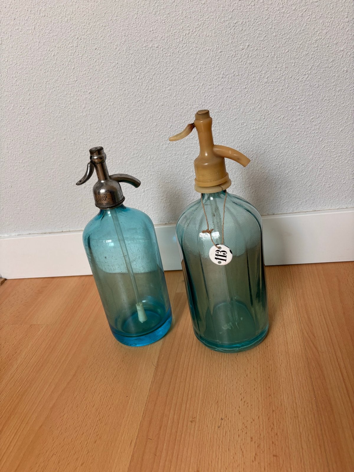 Blauwe spuitfles, Antiek en Kunst, Ophalen of Verzenden