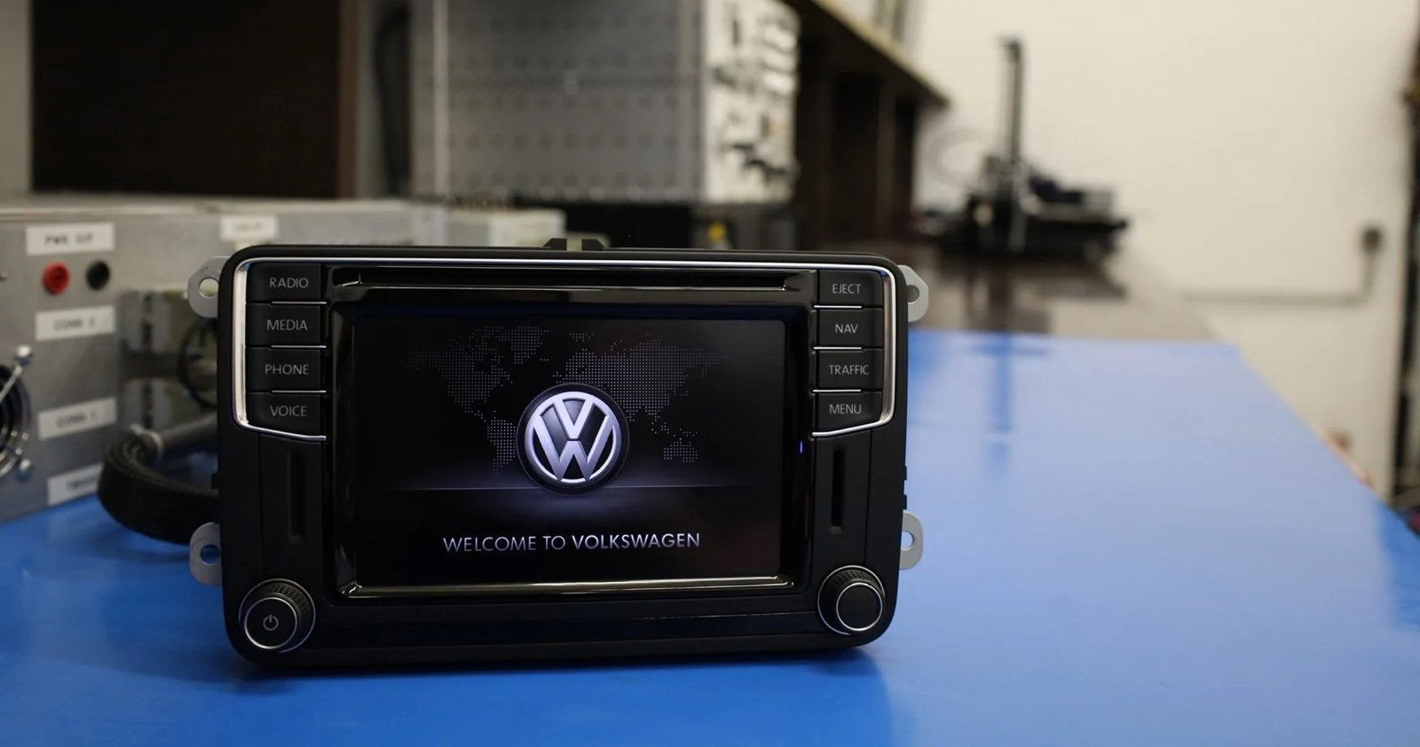 Touchscreen Reparatie Volkswagen MIB STD2, Auto diversen, Ophalen, Nieuw