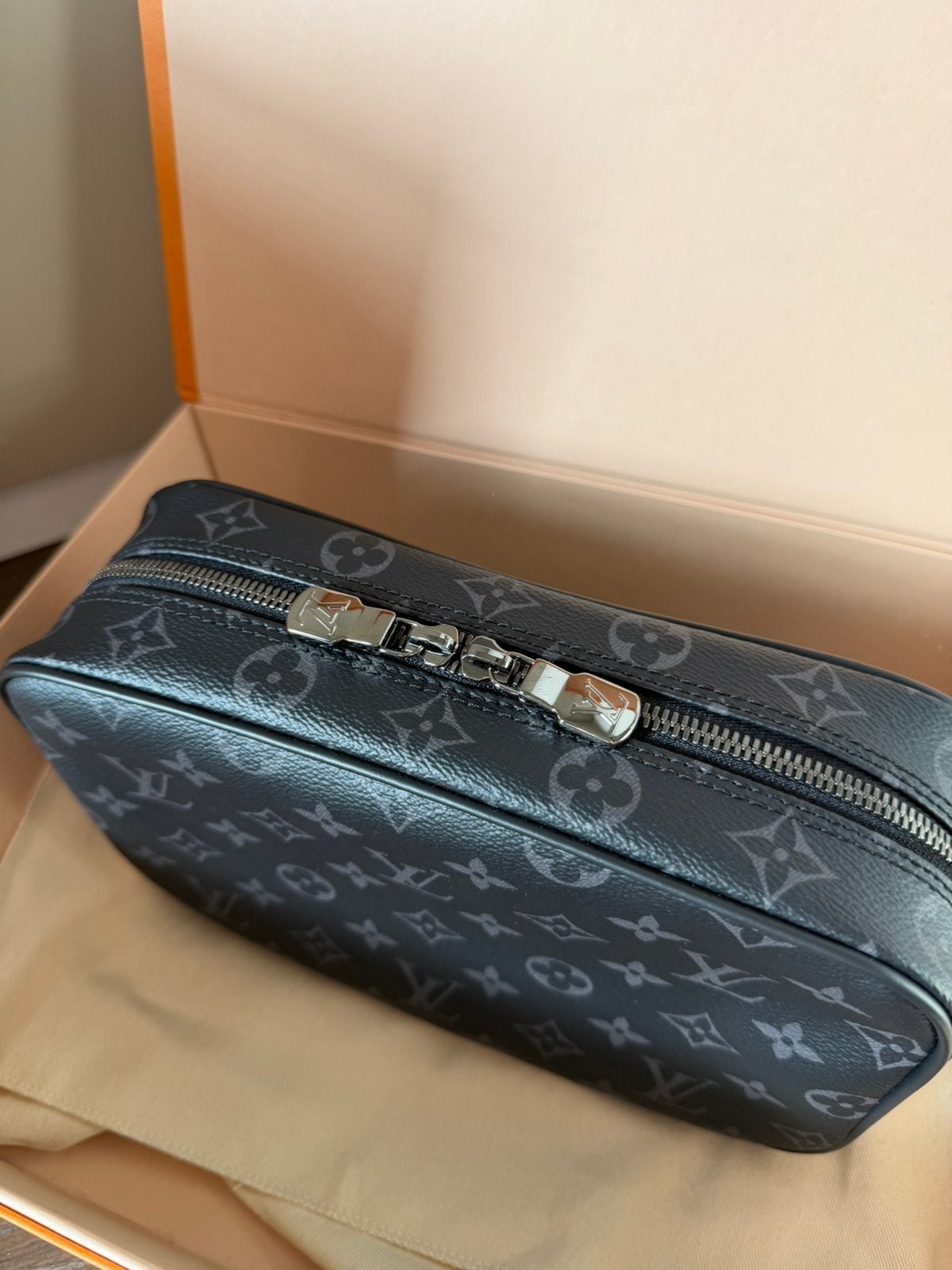 Louis Vuitton Toilet Pouch GM (Grote versie) 2x gebruikt!, 30 cm of meer, Zwart, Ophalen of Verzenden, Nieuw