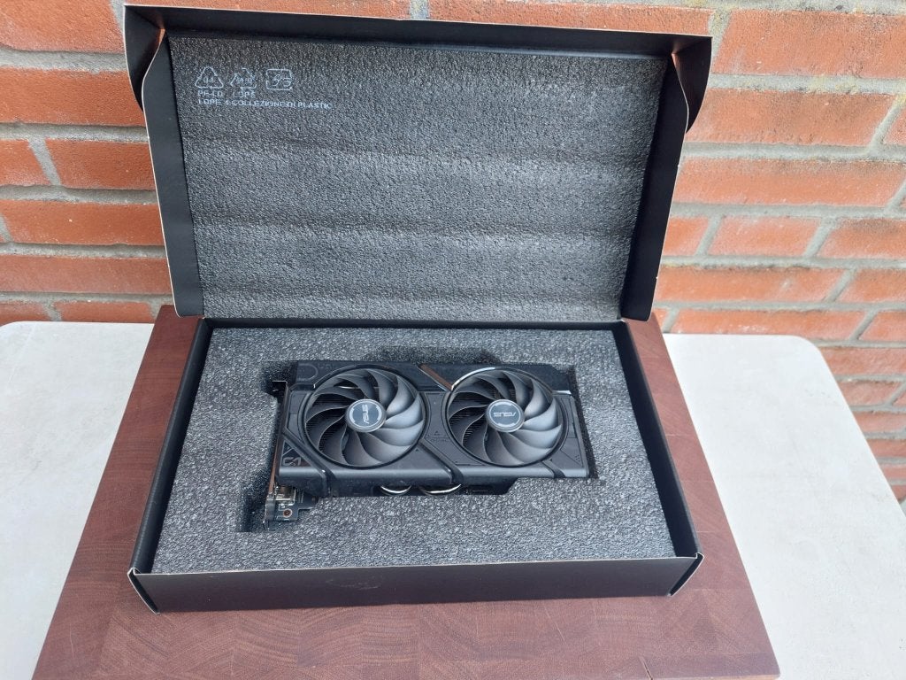 ASUS Dual GeForce RTX 4060 OC Edition 8GB GDDR6, Computers en Software, Videokaarten, Ophalen, Gebruikt, GDDR6, PCI-Express 4
