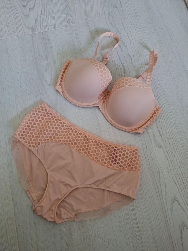 PrimaDonna Twist Honey Lingerieset BH 75D Short 44, PrimaDonna Twist, Ophalen of Verzenden, Beige, Setje