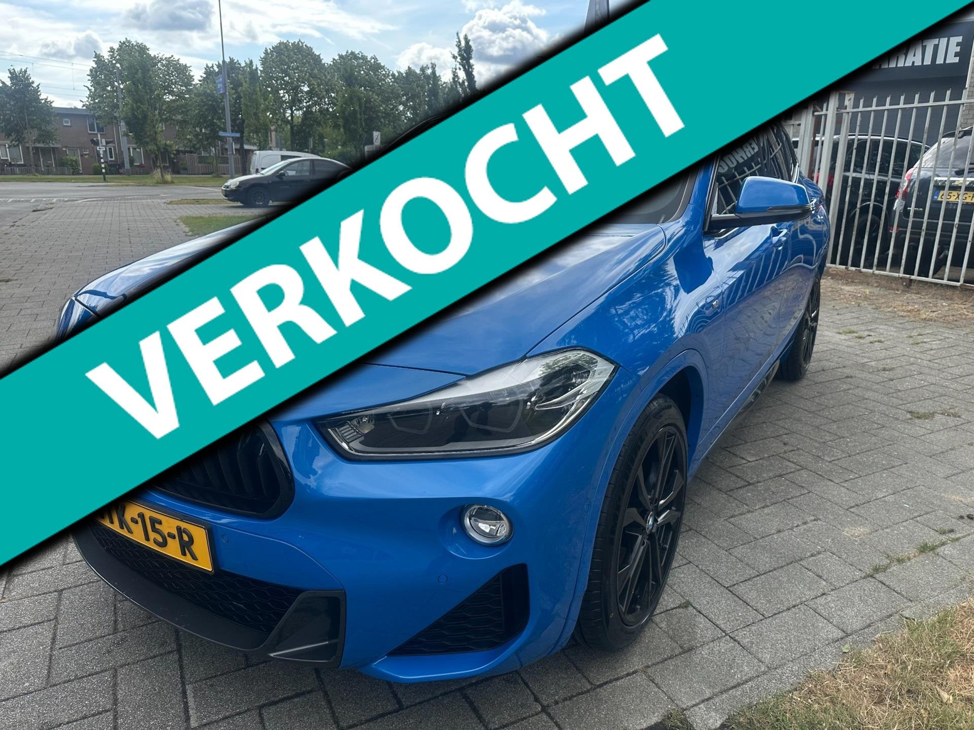 BMW X2 1.8i sDrive M-Sport - Pano - H&K, Auto's, Gebruikt, Euro 6, Blauw, Bedrijf