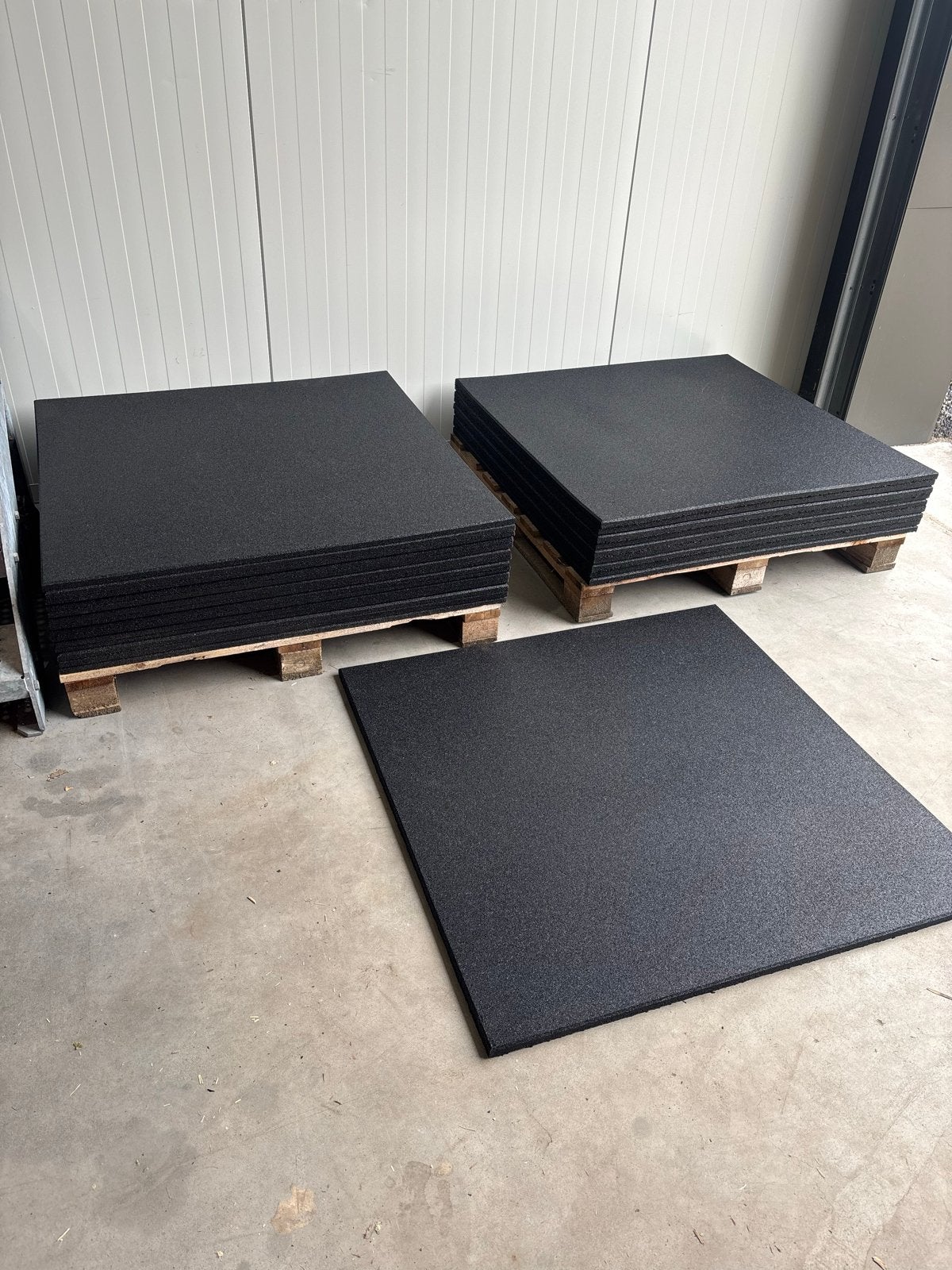 Nieuwe rubber fitnesstegels 1,5 en 2 cm - Europees keurmerk