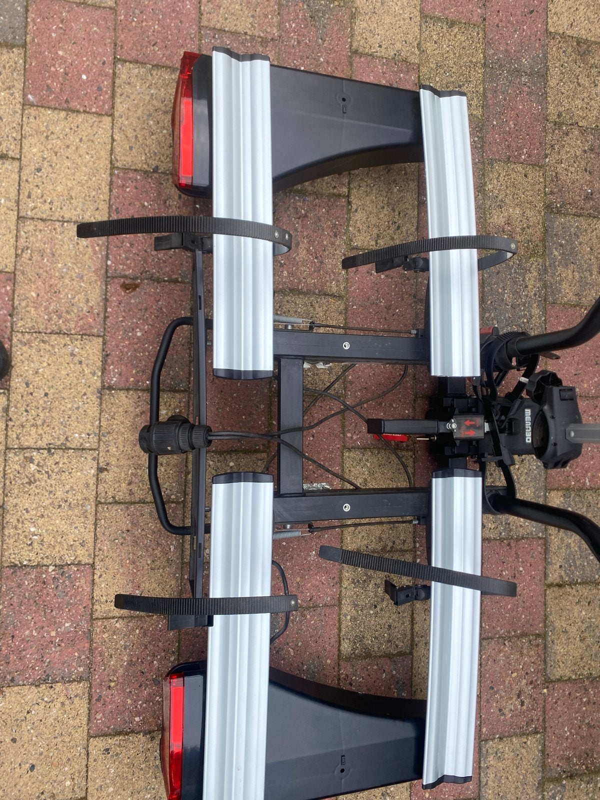 Fietsendrager voor 2 elektrische fietsen - Zo goed als nieuw, Fietsen en Brommers, Ophalen of Verzenden, Zo goed als nieuw