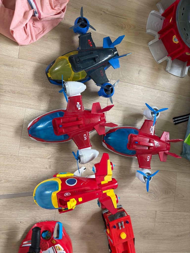 Veel Paw patrol helikopters, Ophalen, Zo goed als nieuw