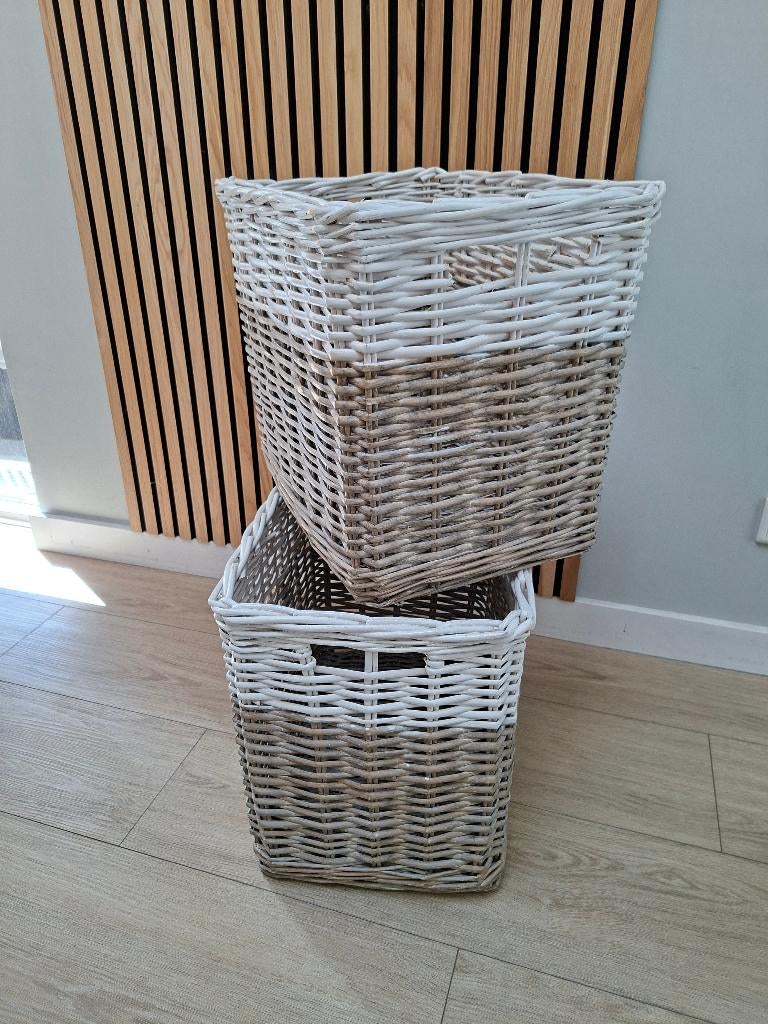 2 rieten manden, Ophalen, Gebruikt, Mand, Riet
