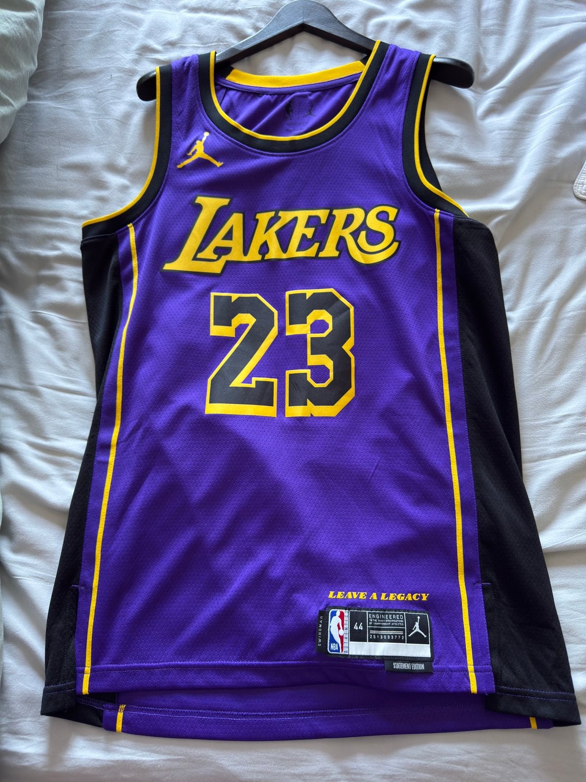 Original nba jersey lebron james maat M, Ophalen of Verzenden, Zo goed als nieuw, Paars, Overige typen