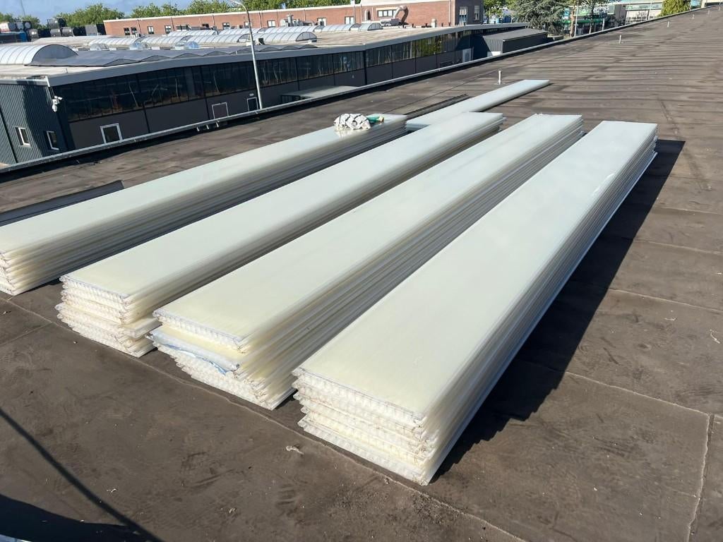 Polycarbonaat wandbeplating dik 4cm,breed 50cm en 5m lang., Doe-het-zelf en Verbouw, Platen en Panelen, Ophalen, Gebruikt, Overige materialen