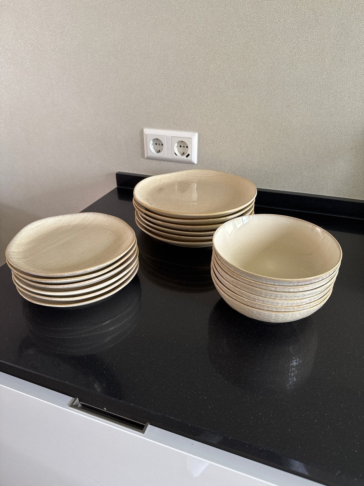 Servies set: borden en kommen van Rodi Tavola, Ophalen, Overige merken, Keramiek, Nieuw