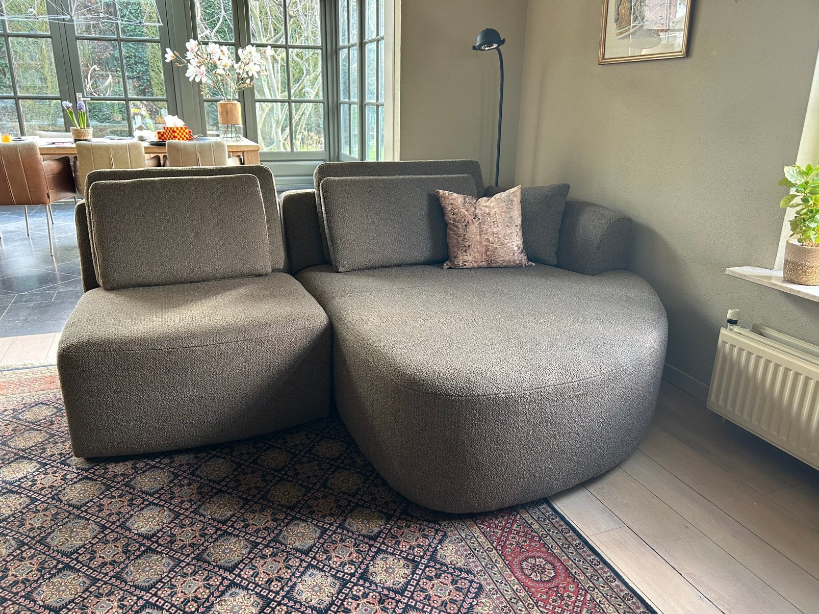 Gloednieuwe loungebank met chaise longue, Ophalen, 125 cm of meer, Nieuw, Stof