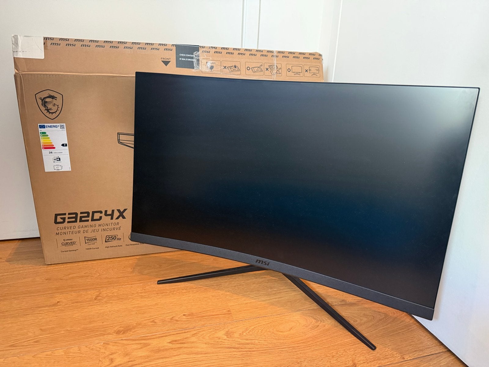 MSI G32C4X Curved Gaming Monitor - Zo goed als nieuw, Computers en Software, Monitoren, Curved, Minder dan 1 ms, Zo goed als nieuw