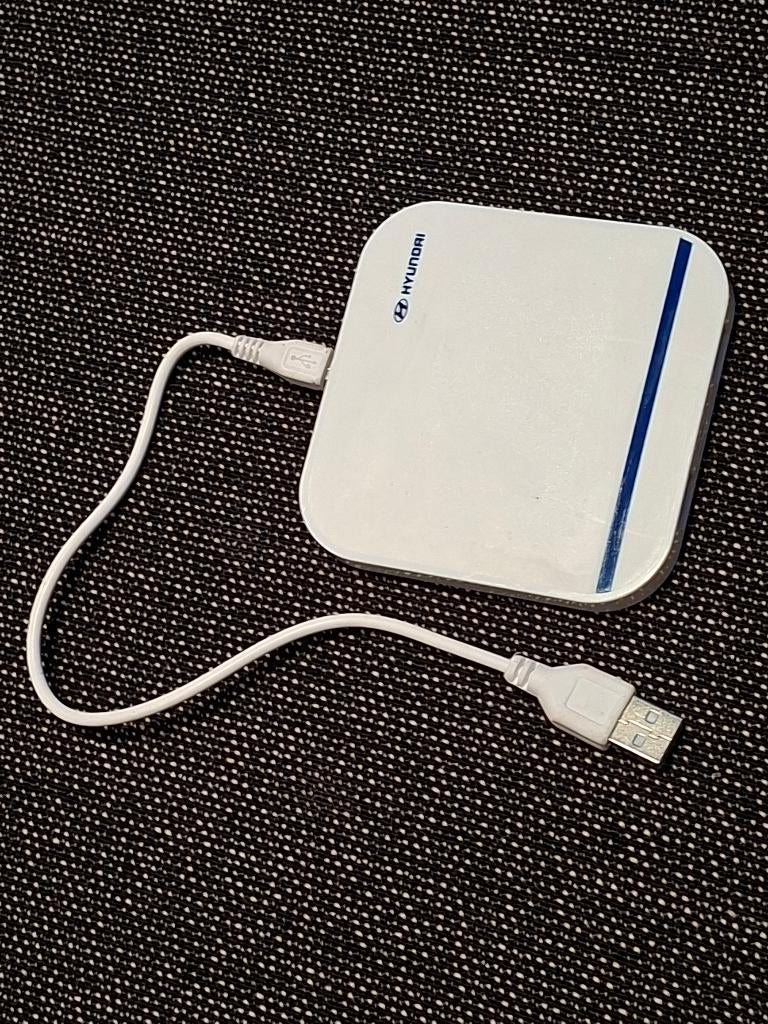 Draadloze Smartphone oplader (Hyundai), Ophalen of Verzenden, Zo goed als nieuw