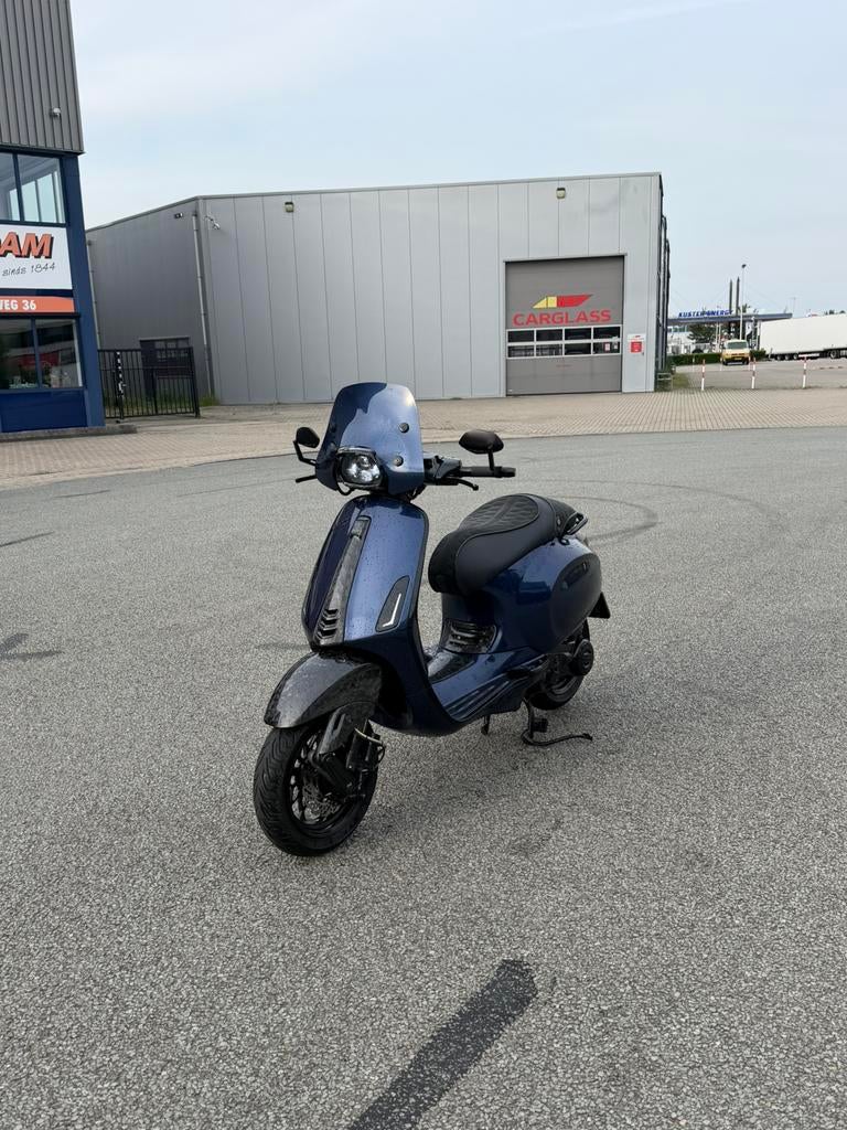 Vespa sprint 80cc full zelioni/carbon, Ophalen of Verzenden, Zo goed als nieuw, Benzine