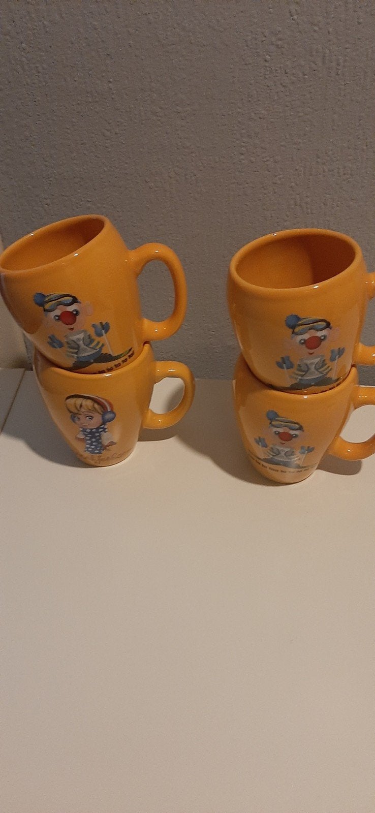 4 nette Efteling mokken voor chocomel, Ophalen of Verzenden, Gebruikt, Gebruiksvoorwerp