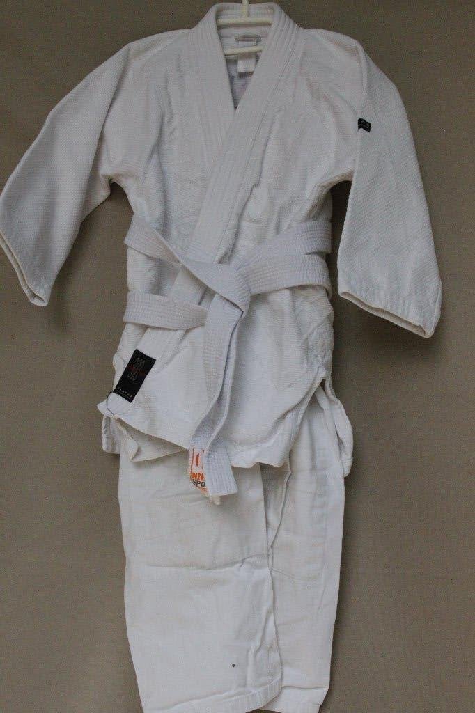 JUDOPAK Maat 130 DOMYOS, Judo, Vechtsportpak, Zo goed als nieuw, Maat M