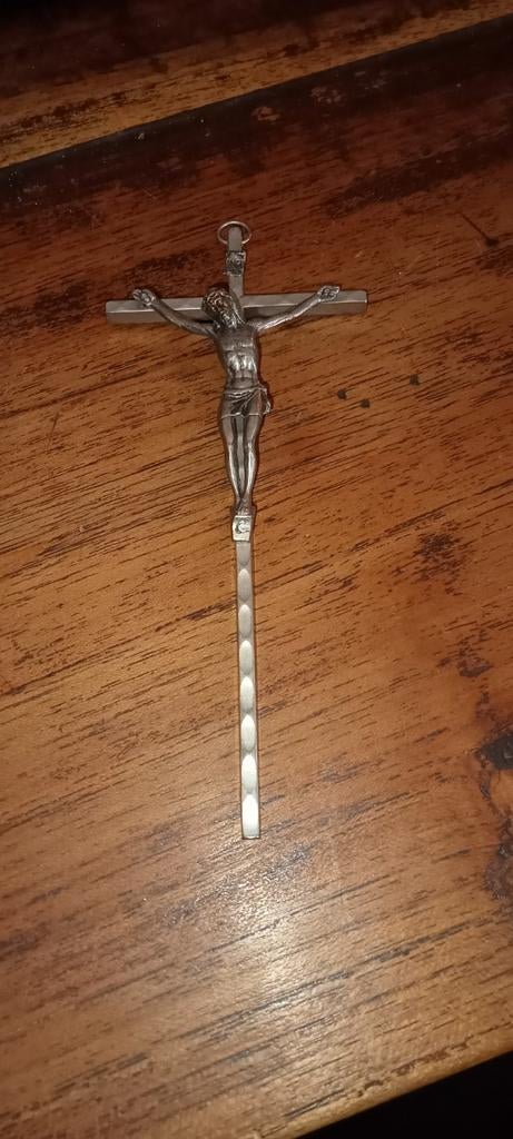 Vintage kruisje met Jezusfiguur, Ophalen of Verzenden, Zo goed als nieuw, Overige typen, Christendom | Katholiek