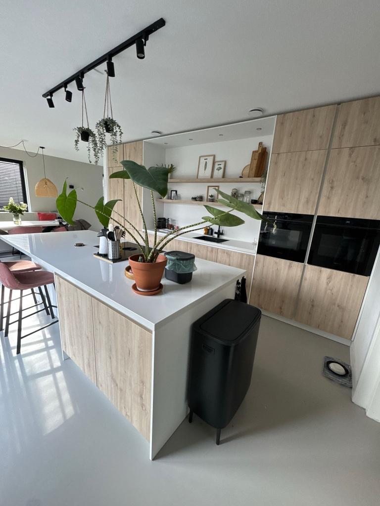 ⭐ TWEEDEHANDSKEUKENSWINKEL – BESPAAR TOT WEL 70% ⭐