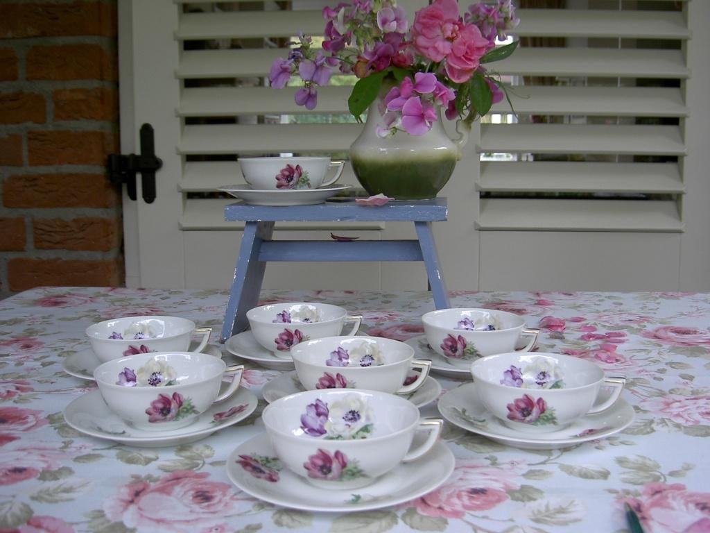 Frans porseleinen theekoppen Limoges, Antiek en Kunst, Ophalen of Verzenden
