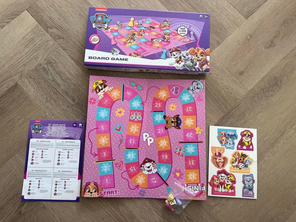 Paw Patrol Bordspel - Toy universe, Drie of vier spelers, Ophalen of Verzenden, Gebruikt