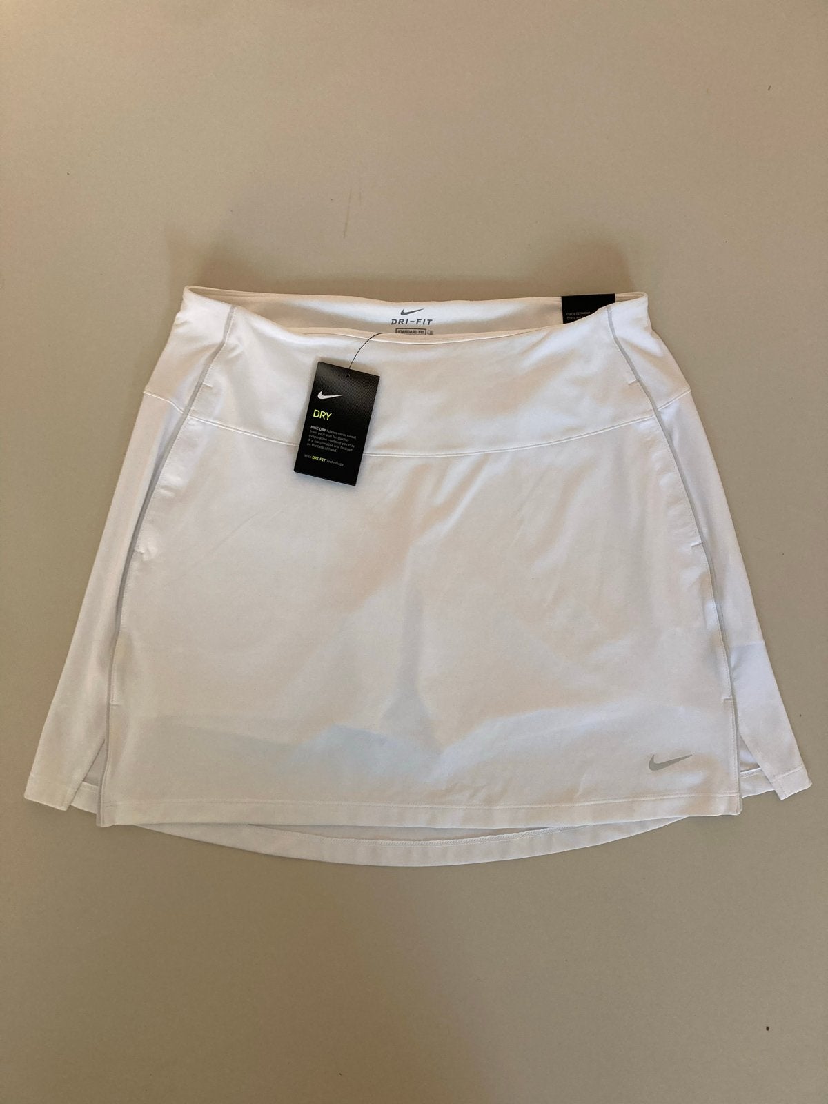 Nike Tennis/Padel Rokje Maat L - Nieuw met kaartjes, Wit, Maat 42/44 (L), Nieuw, Ophalen of Verzenden