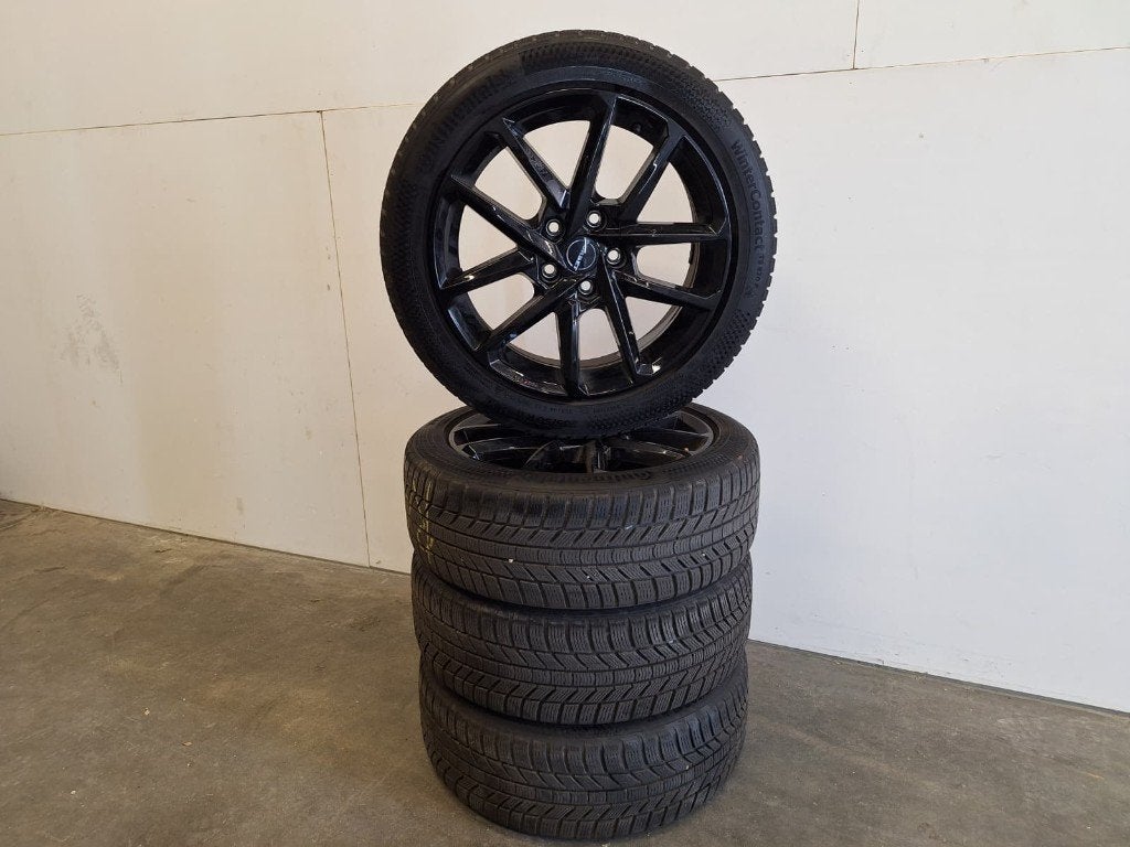 Winterbanden 205/50/R17 Volkswagen Golf/ Audi A3, Ophalen, Gebruikt, Banden en Velgen, 17 inch