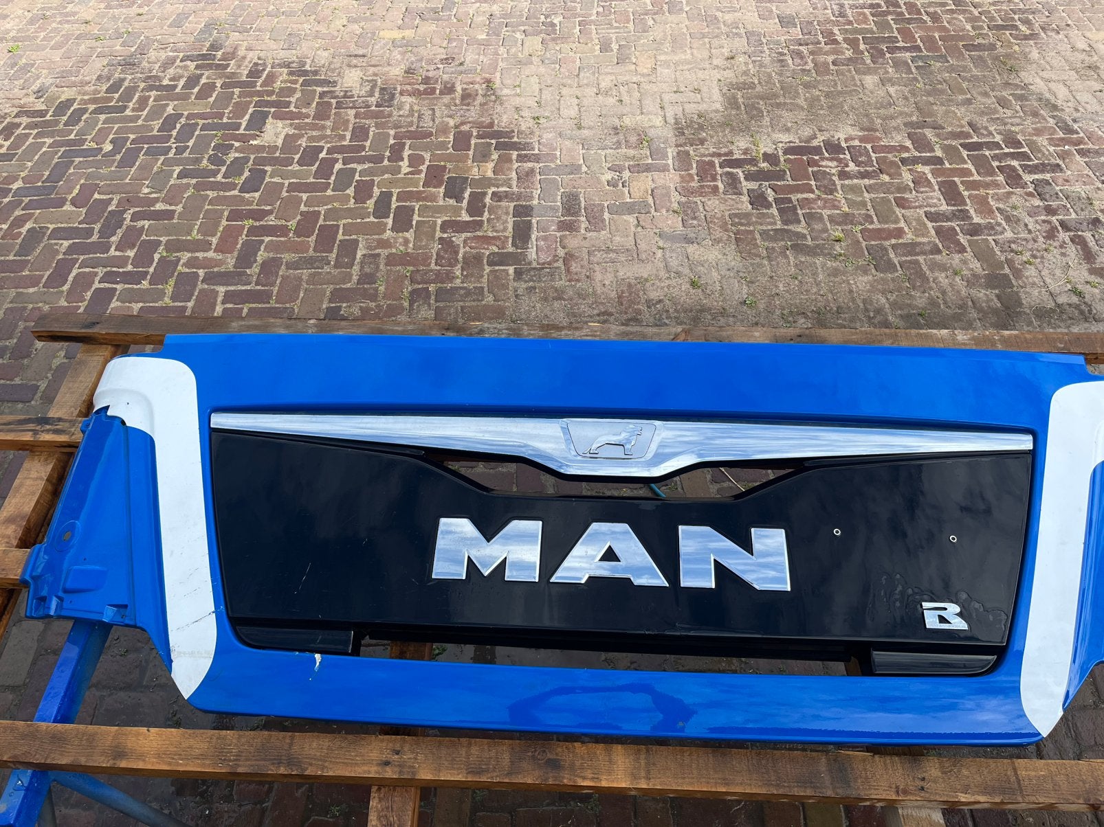 MAN gril deel, Ophalen of Verzenden, Gebruikt, MAN, Carrosserie en Plaatwerk