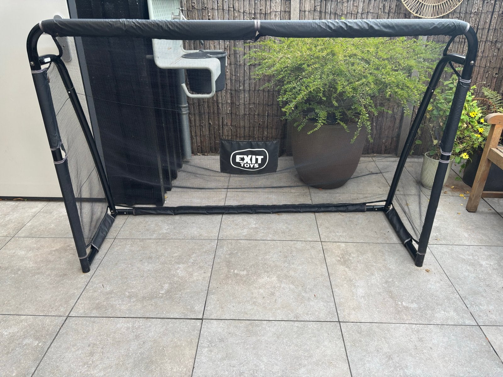 EXIT stalen voetbaldoel 180x120cm - zwart, Sport en Fitness, Voetbal, Ophalen, Gebruikt