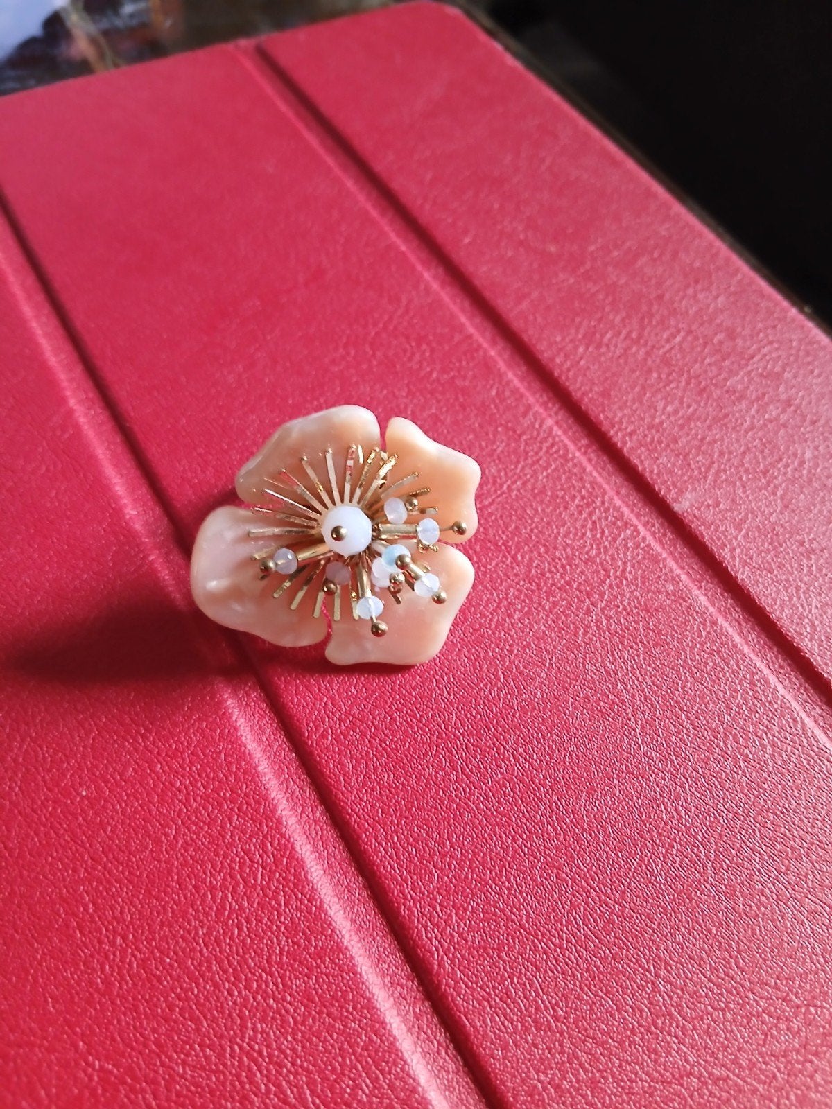 Diverse sieraden: horloges, armband en ring, Gebruikt, Ophalen of Verzenden, Met bedels of kralen, Goud