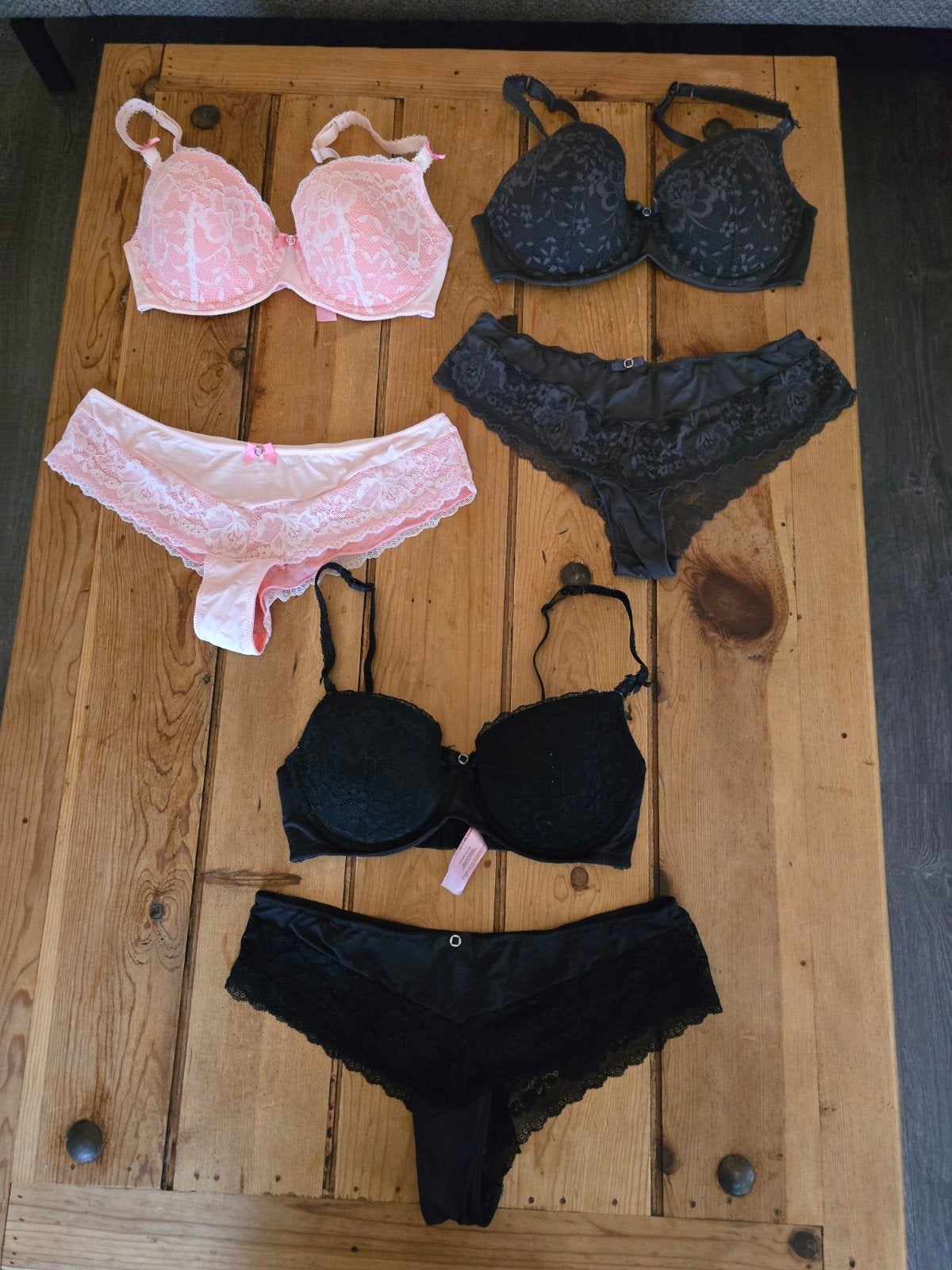 Hunkemöller, 3 setjes, 80D ZGAN, Hunkemöller, Ophalen, Zwart, Setje