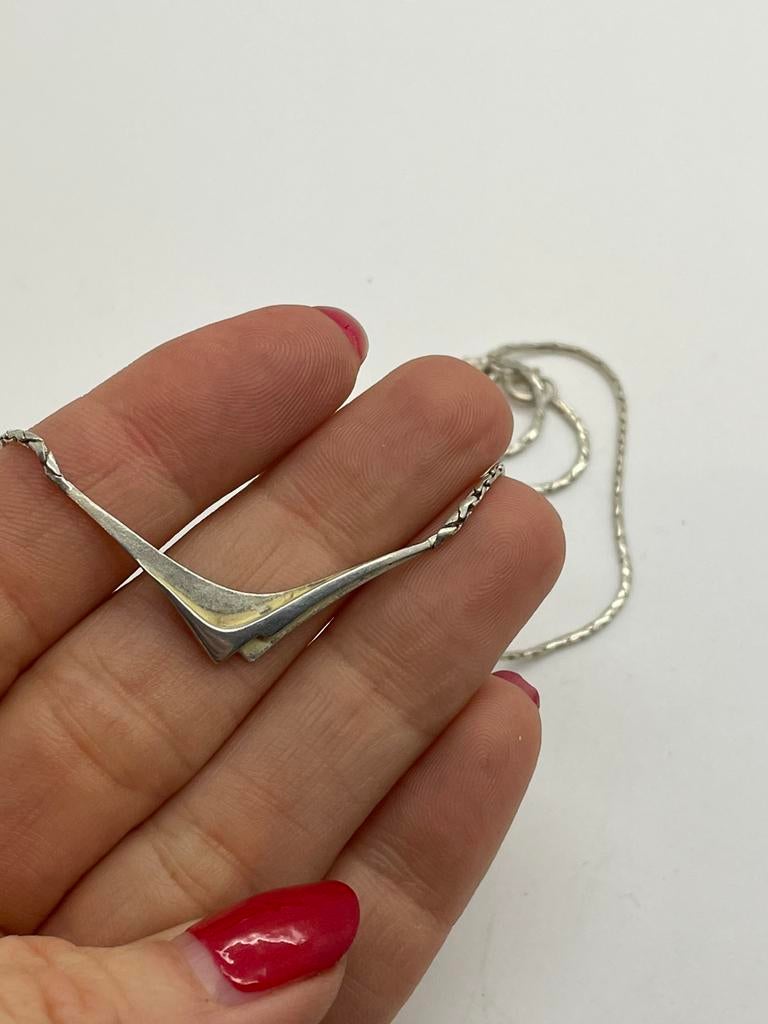 D242 Prachtige zilveren ketting bicolor hanger, Sieraden, Tassen en Uiterlijk, Kettingen, Met hanger, Ophalen of Verzenden, X