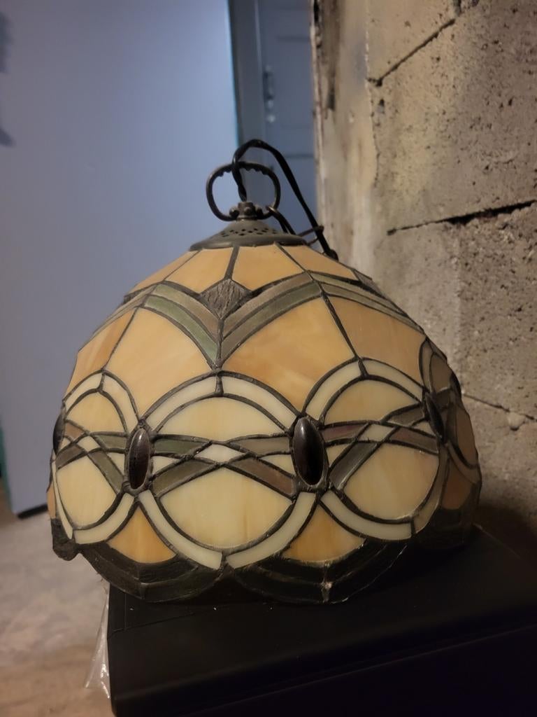 Antieke Tiffany Hanglamp met Prachtige Kleuren, Huis en Inrichting, Lampen | Hanglampen, Ophalen of Verzenden, Glas, Minder dan 50 cm