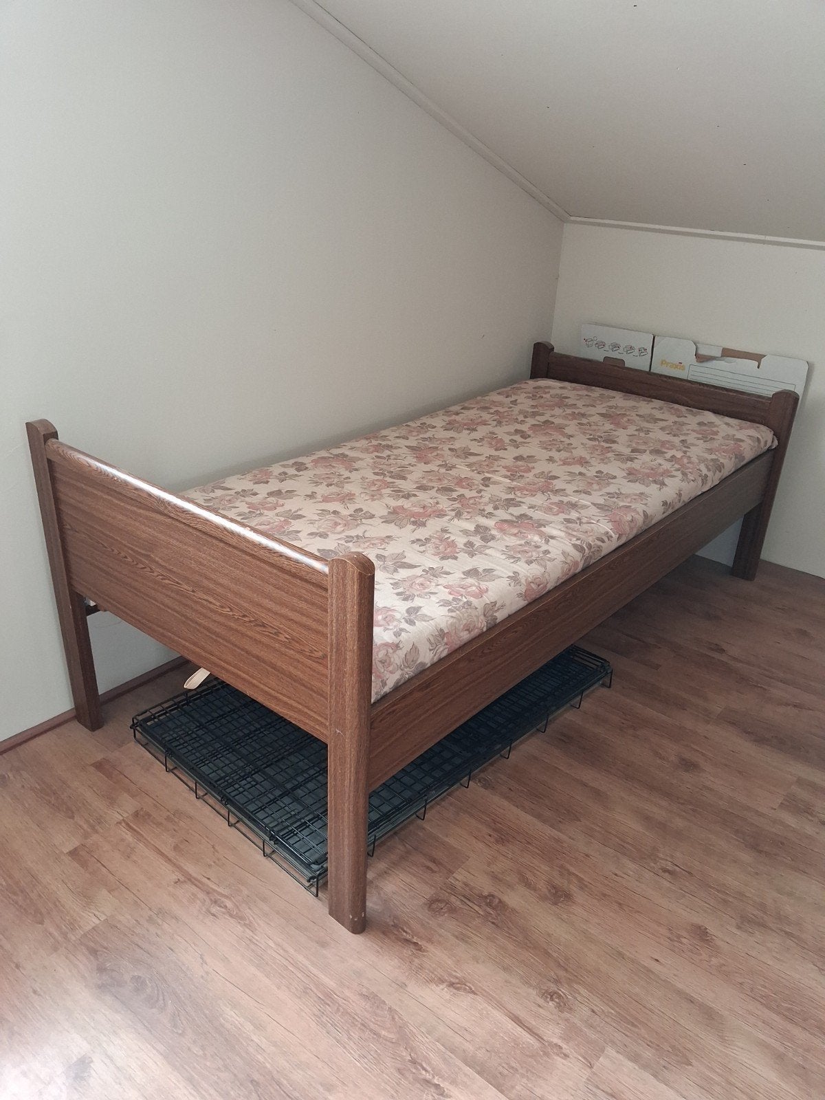 Eenpersoonsbed met lattenbodem en matras, Ophalen, Gebruikt, 90 cm, Eenpersoons