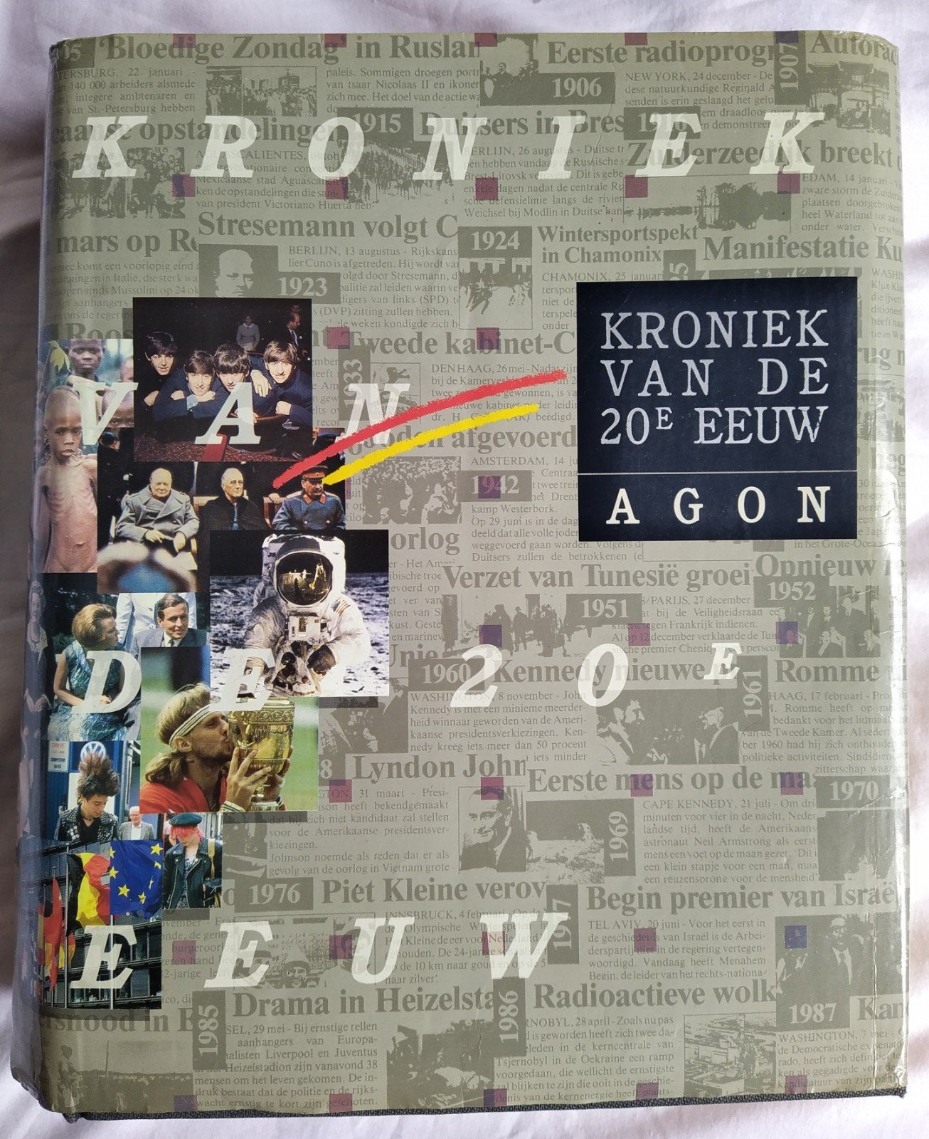 Kroniek van de 20e eeuw (geschiedenis - naslagwerk), Ophalen of Verzenden, 20e eeuw of later, Gelezen