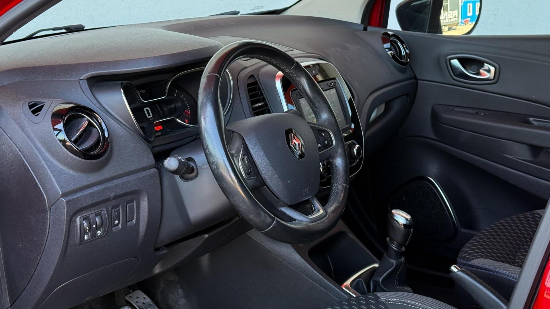 Renault Captur 1.3 TCe Intense ✅Clima ✅Achteruitrijcamer, Auto's, Voorwielaandrijving, Gebruikt, 4 cilinders, Met garantie (alle)
