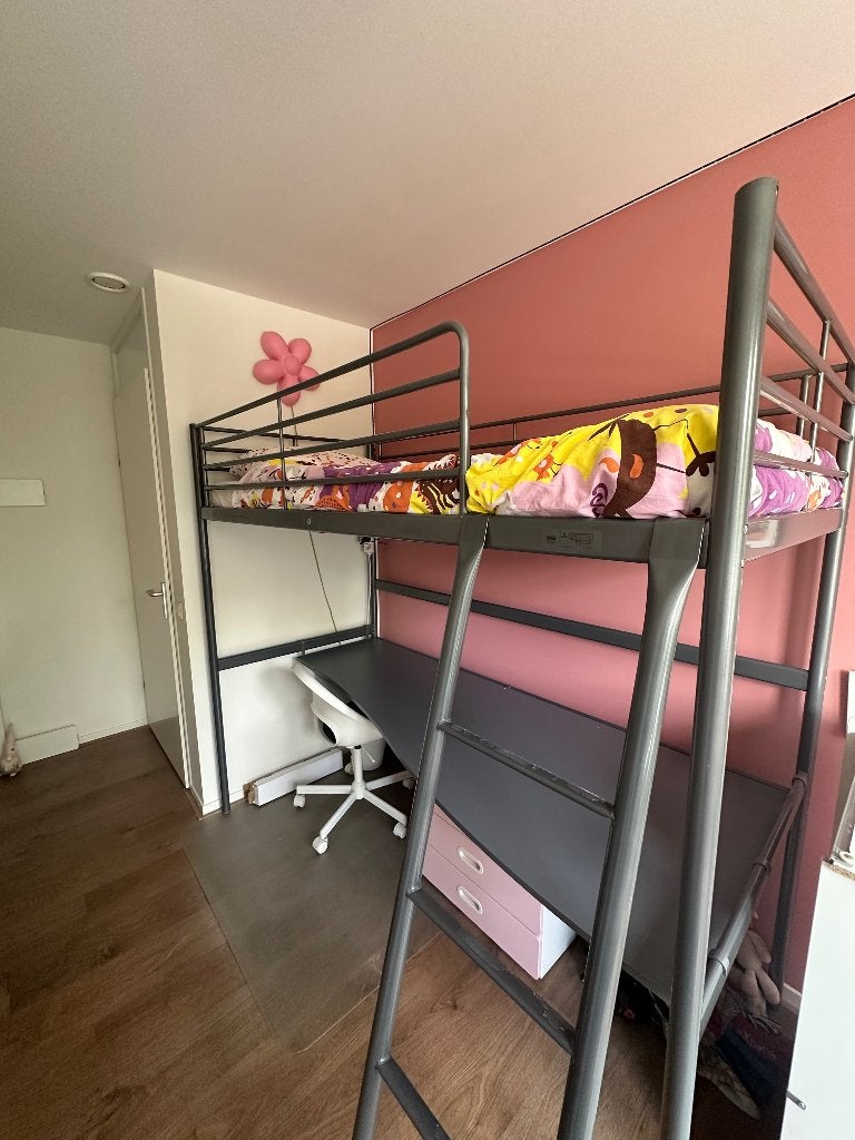 IKEA Svärta mét bureau én matras, Ophalen, Gebruikt, Eenpersoons, 200 cm