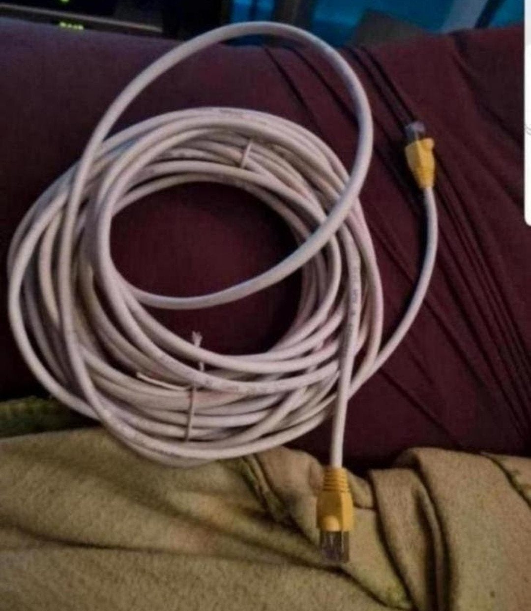 Datakabel 15 meter met drie stopcontacten Zie foto's bieden, Ophalen of Verzenden, Gebruikt