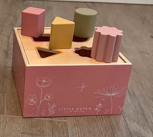 Little Dutch vormenstoof roze, Ophalen, Zo goed als nieuw