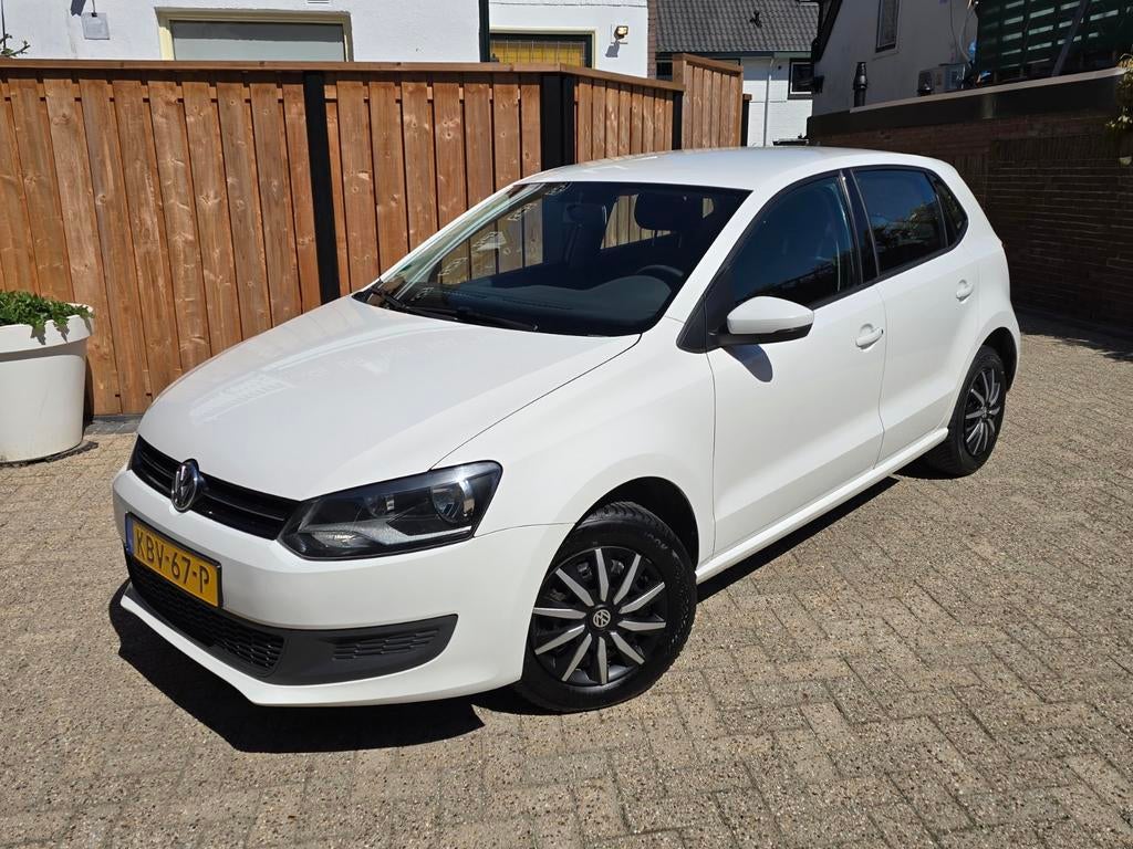 Volkswagen Polo 1.4 16V 85PK l Carplay l Navi l 5-Deurs 2014, USB, 970 kg, 4 cilinders, Handgeschakeld