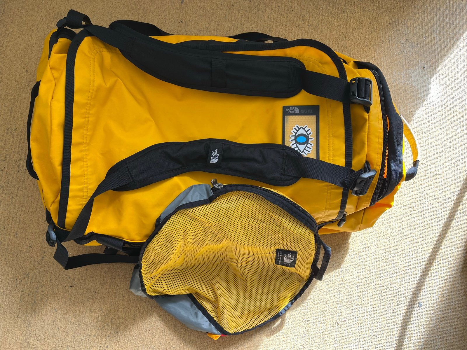 The North Face Base Camp Duffel Bag L Geel, Ophalen of Verzenden, Gebruikt, Geel