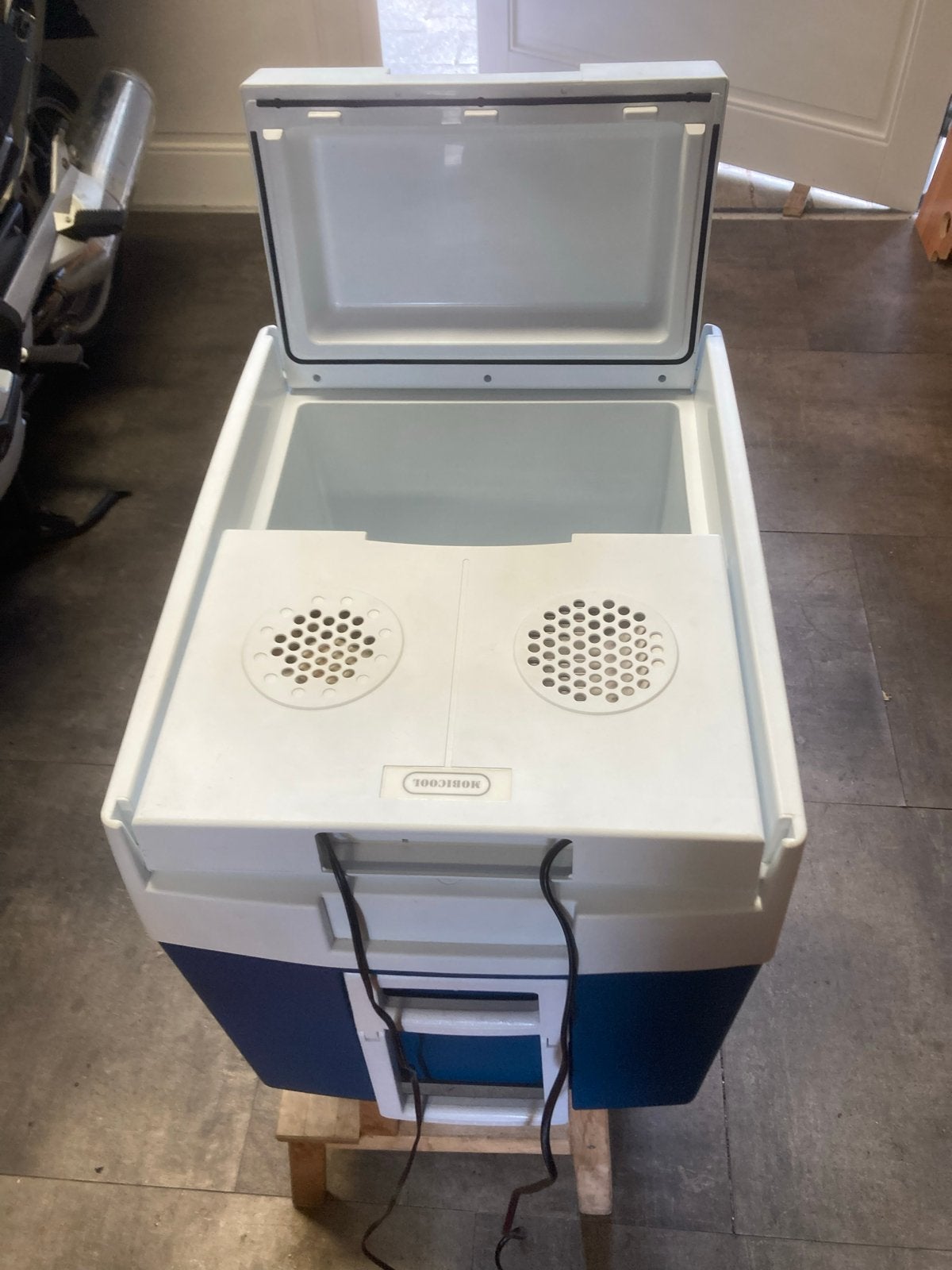 Mobicool M48W Koelbox 48 Liter - Elektrisch met wielen, Ophalen, Gebruikt, Koelbox, Elektrisch