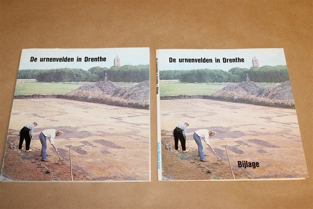 De Urnenvelden in Drenthe — Compleet met Bijlage 1982, Ophalen of Verzenden, Gelezen