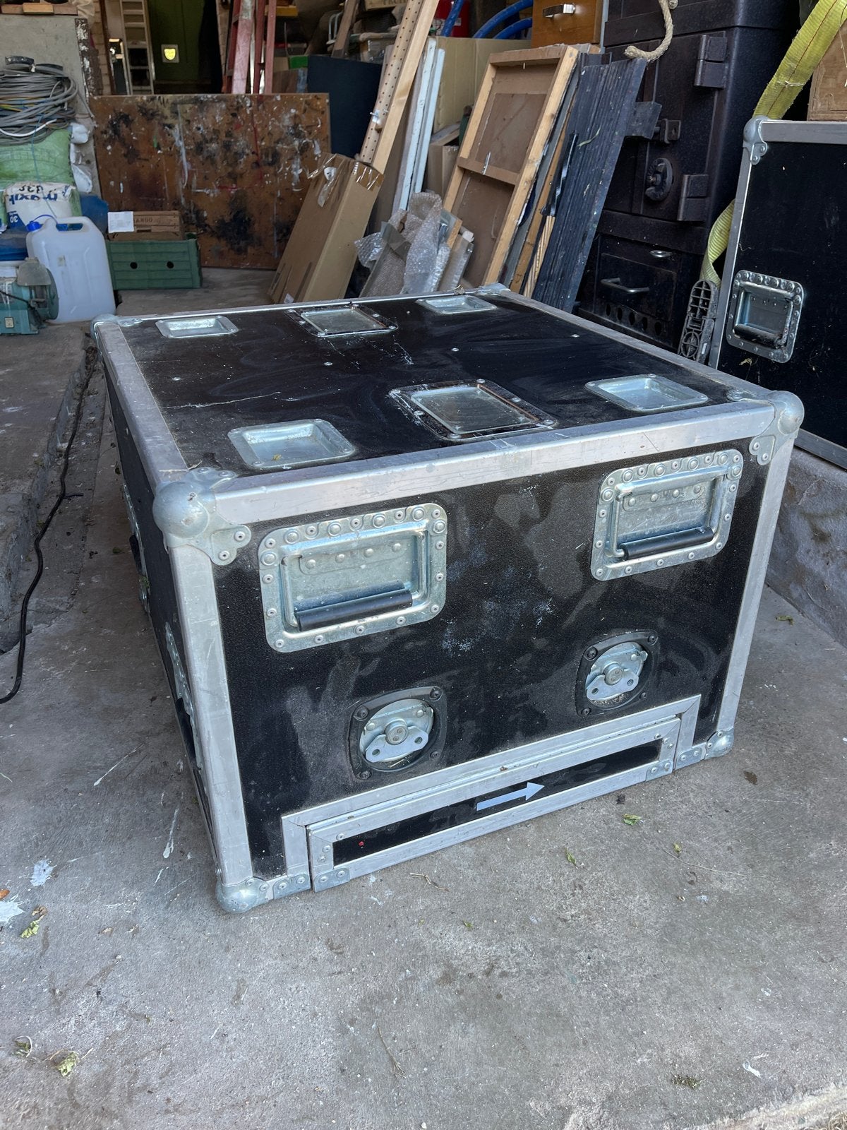 Flightcase / Transportkist met wielen (niet gemonteerd), Ophalen of Verzenden, Zo goed als nieuw, Krat, Minder dan 35 cm