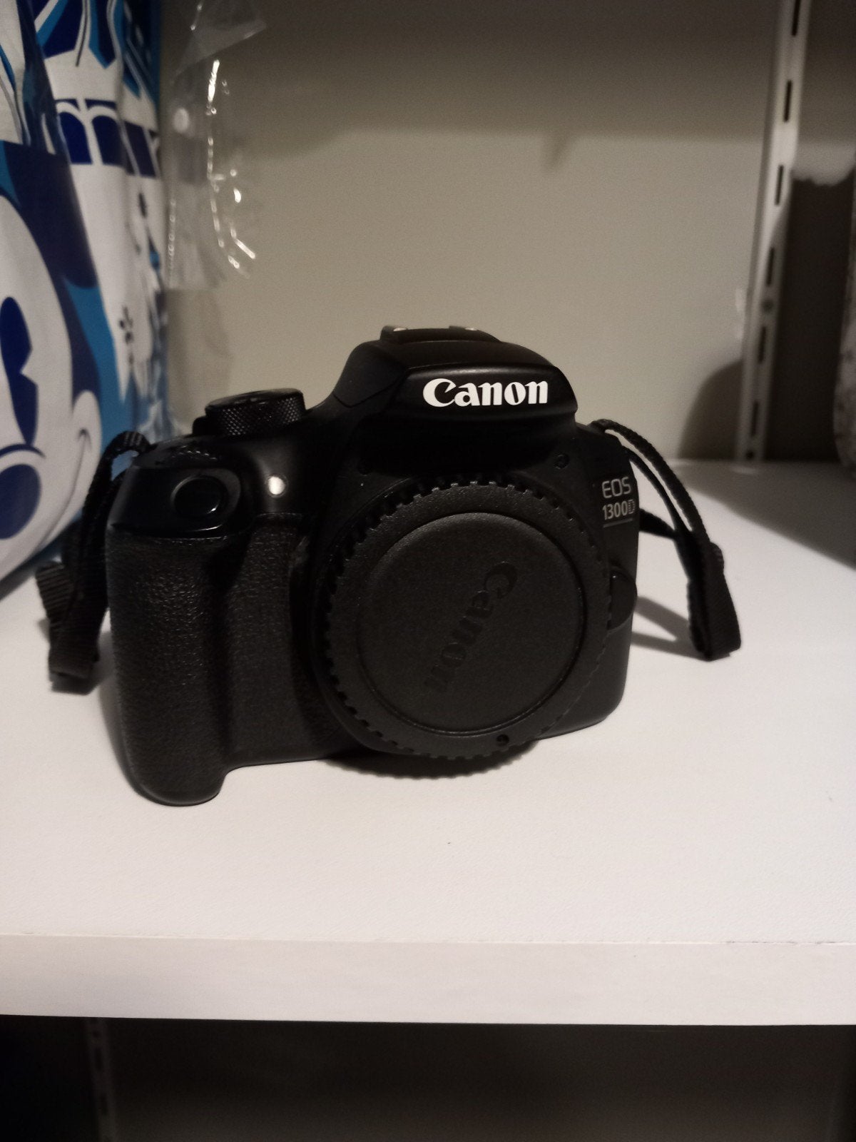 Canon EOS 1300D spiegelreflexcamera, Gebruikt, Canon, Ophalen of Verzenden, Bodydop