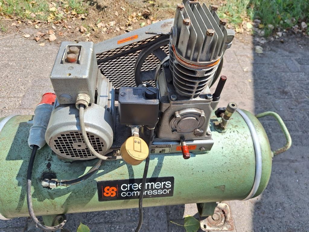 Degelijke Creemers Compressor 380V, 90L tank, 100 liter of meer, Ophalen, Gebruikt