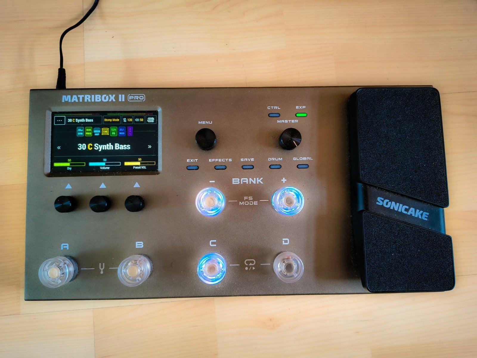 Sonicake Matribox 2 Pro Multi-effect Gitaar en bas processor, Muziek en Instrumenten, Ophalen of Verzenden, Zo goed als nieuw